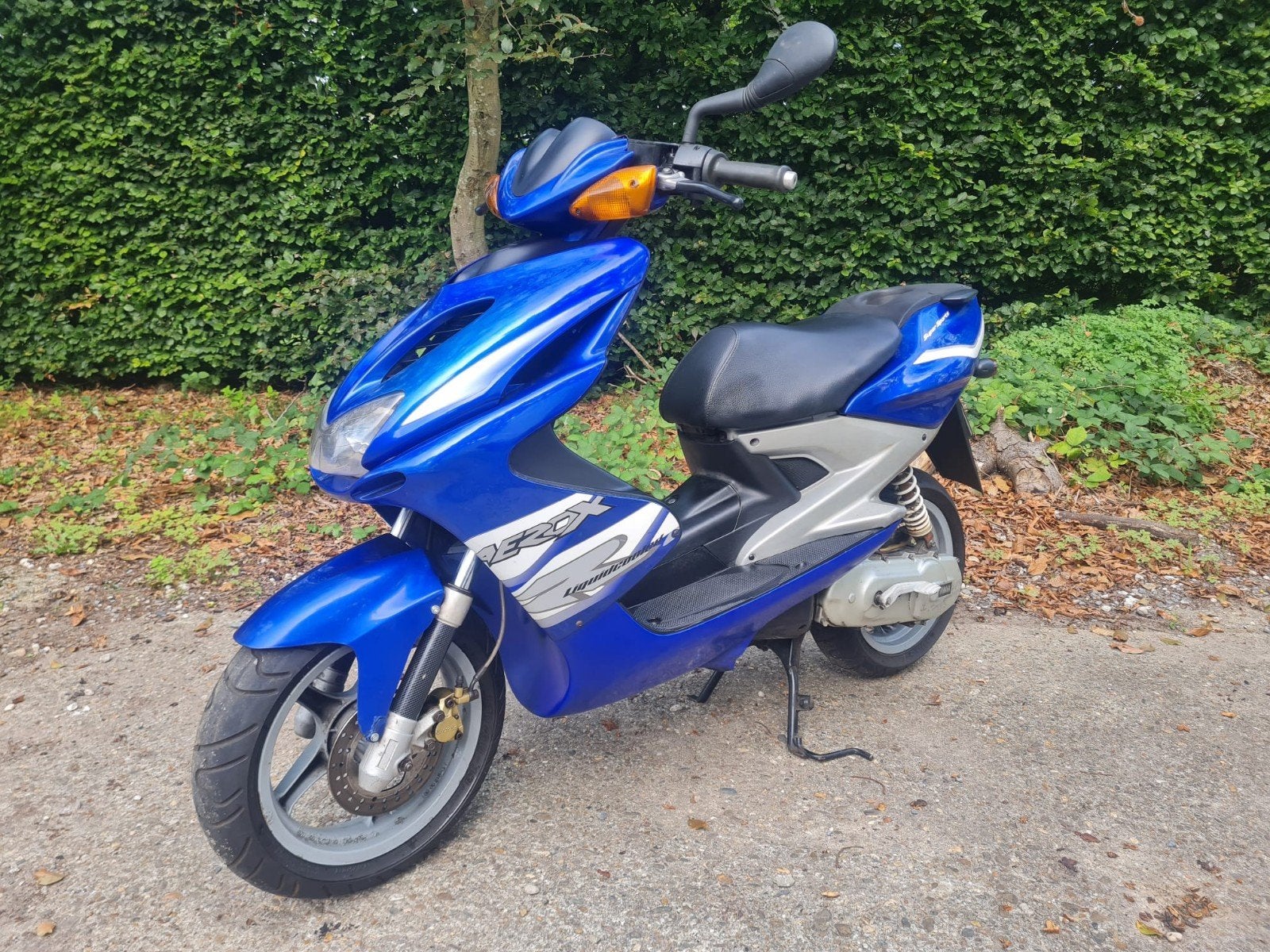Yamaha Aerox R - 50cc  - 2 takt - 11.104 km - 1e Eigenaar !, Fietsen en Brommers, Ophalen, Tweetakt, Gebruikt, Aerox