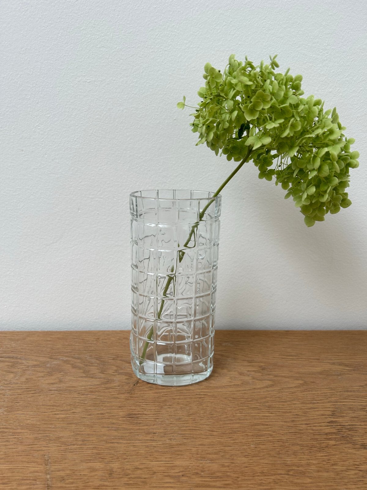 Glazen vaas met patroon - Transparant, Transparant, Ophalen of Verzenden, Geschikt voor droogbloemen, Glas