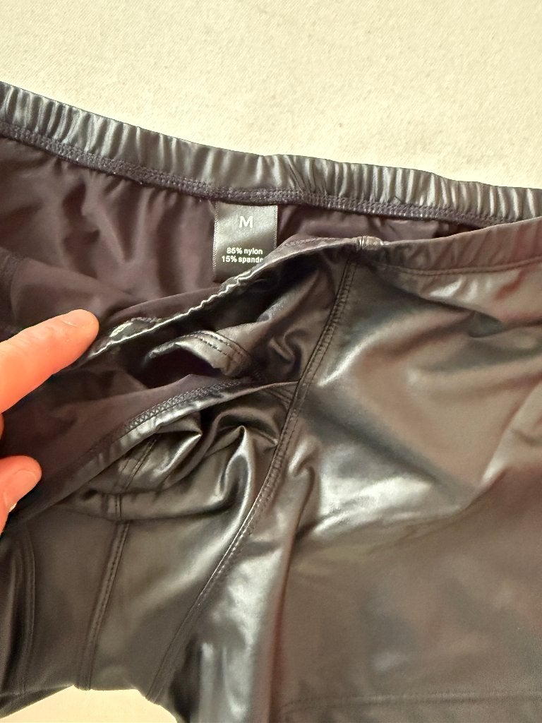 leatherlook, fetisj, short, met open front, maat L, zwart, Ophalen of Verzenden, Zwart, Boxer
