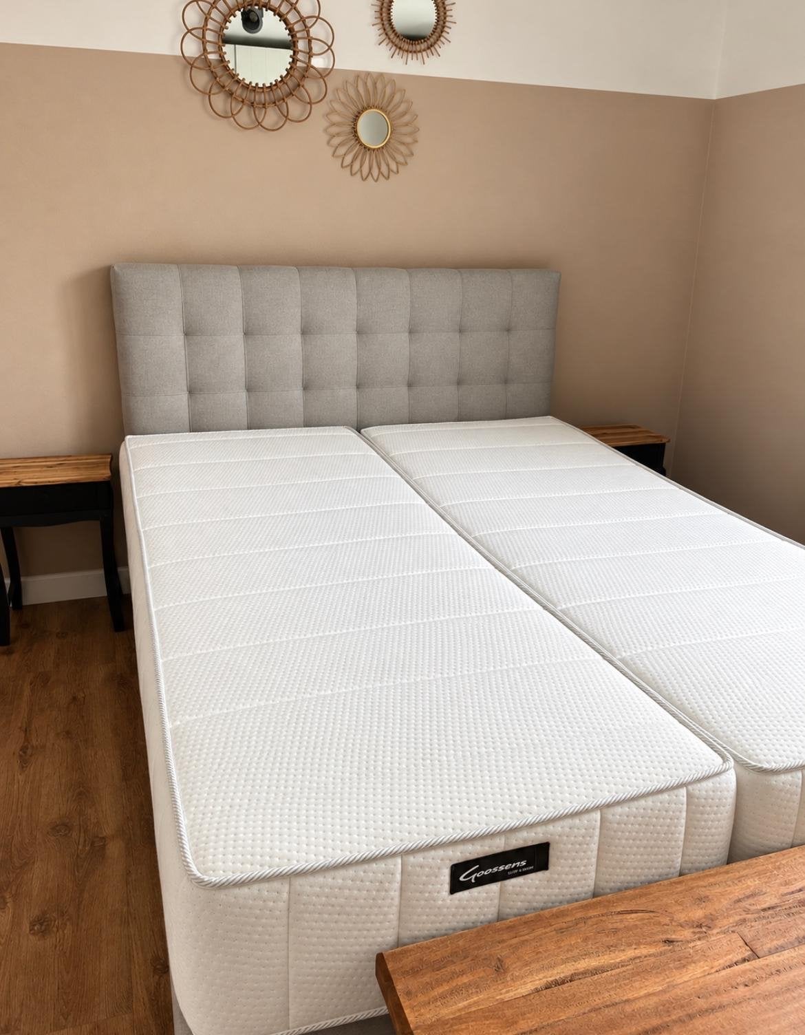 Goossens Boxspring met hoofdbord en matrassen, Huis en Inrichting, Ophalen, 210 cm, Tweepersoons, Zo goed als nieuw