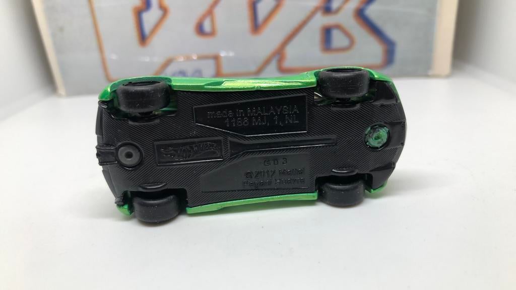 C21 pagani huayra Hot Wheels Hotwheels VAVB zgan custom, Ophalen of Verzenden, Zo goed als nieuw, Auto