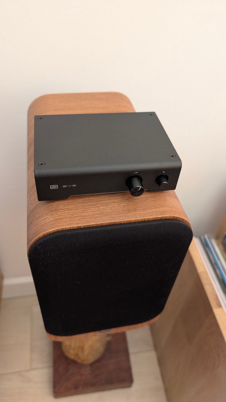 Schiit Audio SYS passieve voorversterker, Audio, Tv en Foto, Luidsprekers, Ophalen of Verzenden, Zo goed als nieuw, Minder dan 60 watt