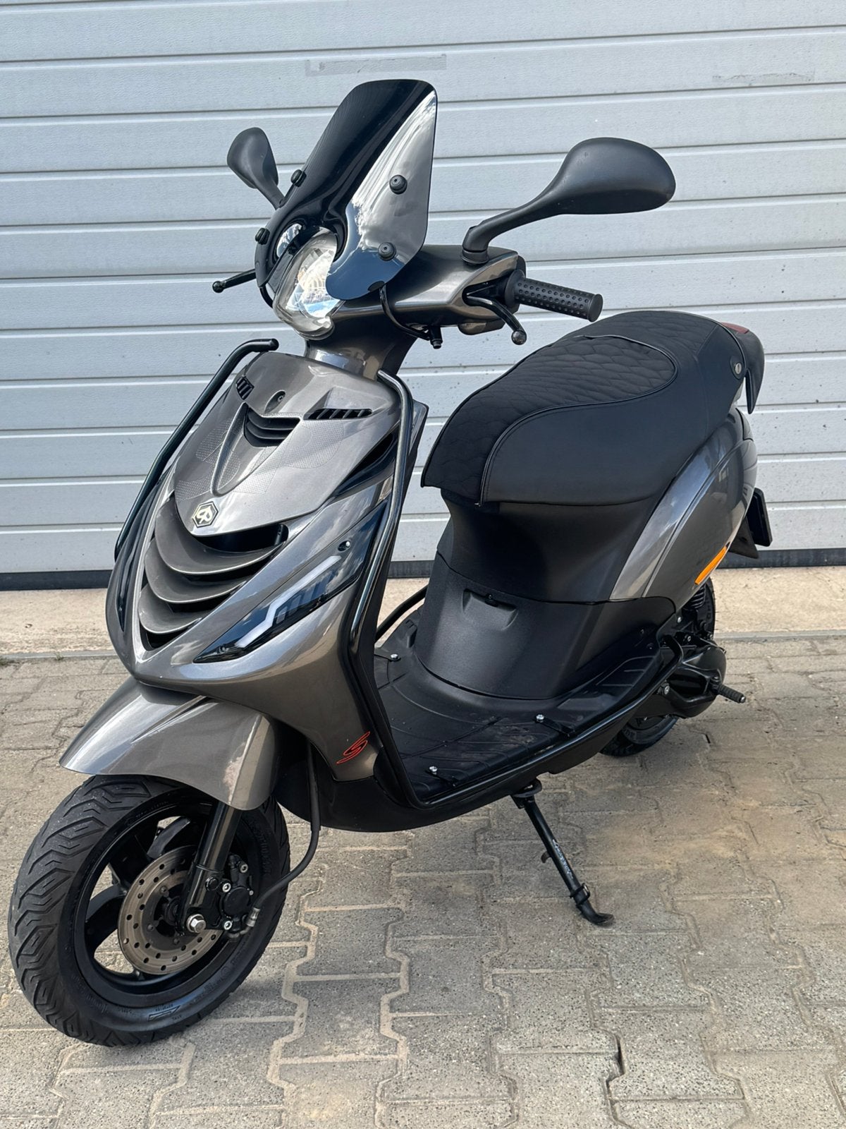 Piaggio zip 2T Brom, Ophalen, Zo goed als nieuw, Blok