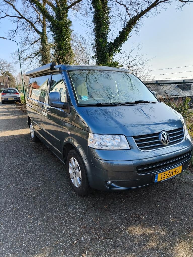 Volkswagen T5  California Camperbus - elec hefdak, Caravans en Kamperen, Buscamper of Camperbus, Volkswagen, Tot en met 2, Particulier