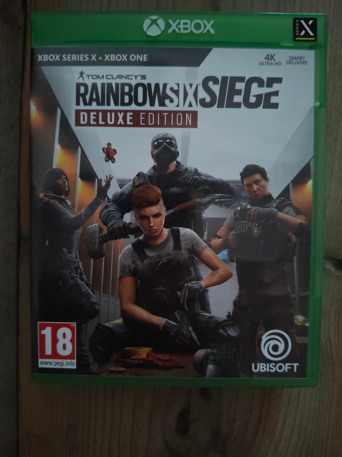 Rainbow Six siege Deluxe edition, Ophalen of Verzenden, Zo goed als nieuw