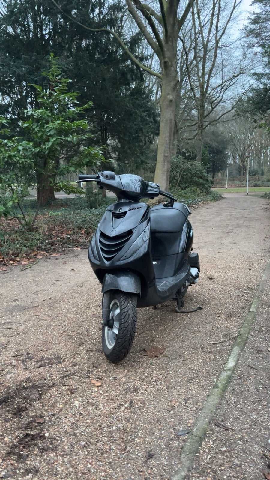 Piaggio Zip 4T 2V met begrenzer, Ophalen, Zo goed als nieuw, Benzine, Zip