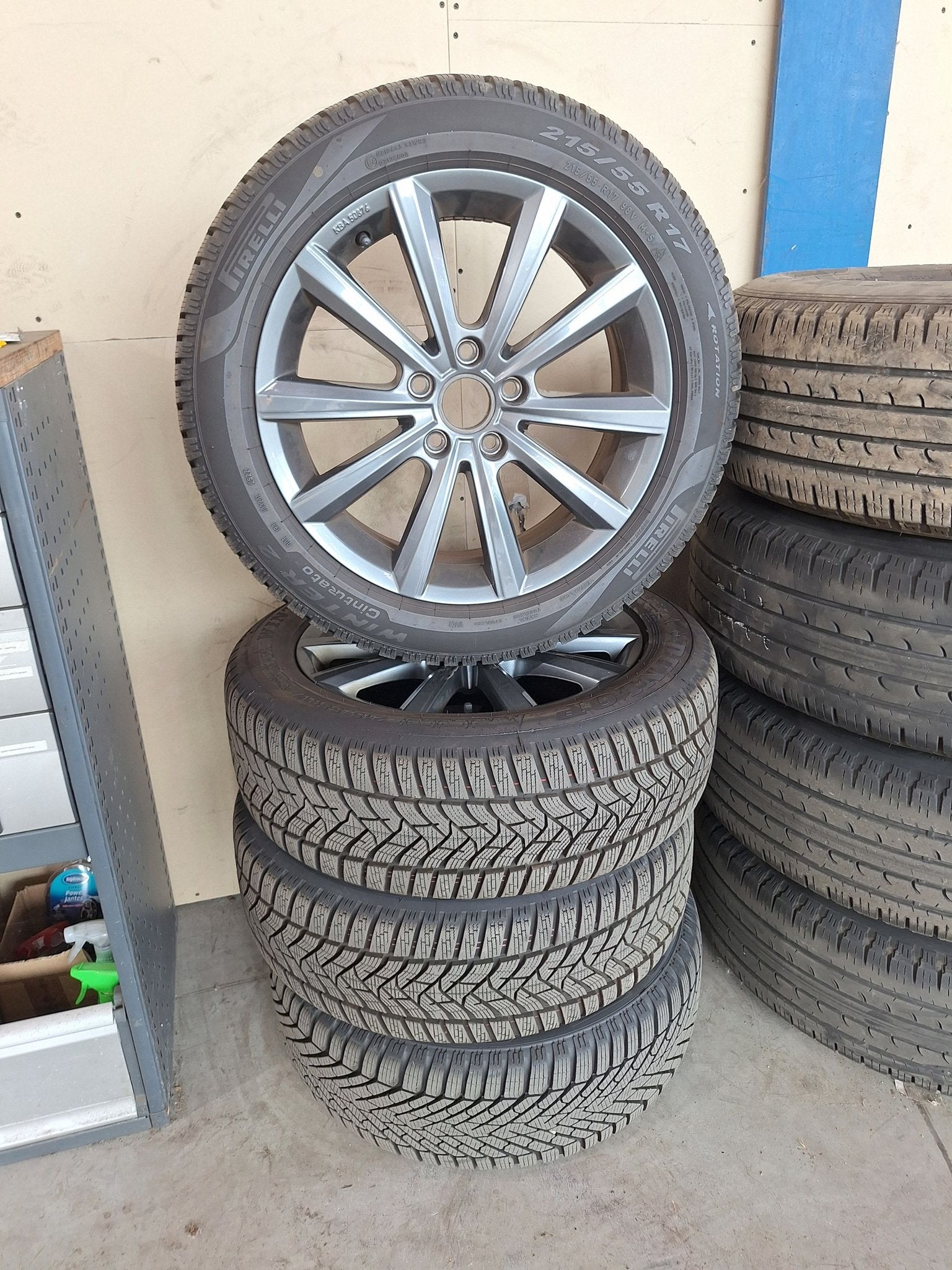 Volkswagen Passat Winterset 17 Inch, Ophalen, -, -, Banden en Velgen