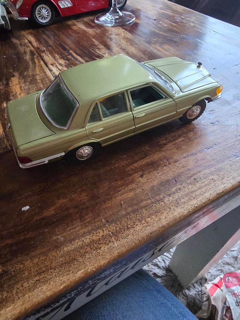 Gama Mercedes 450 SE modelauto 1/24, Ophalen of Verzenden