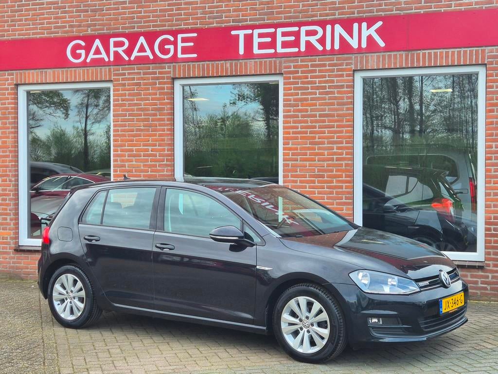 Volkswagen Golf 1.0 TSI Edition 116PK 5drs AUTOMAAT airco, c, Auto's, Gebruikt, Euro 6, Origineel Nederlands, Bedrijf