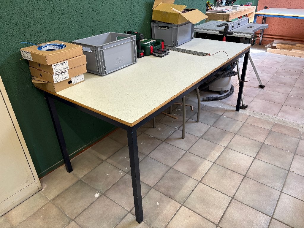 Werkbank - tafel - bureau - stevig, Ophalen, Gebruikt, 70 tot 120 cm