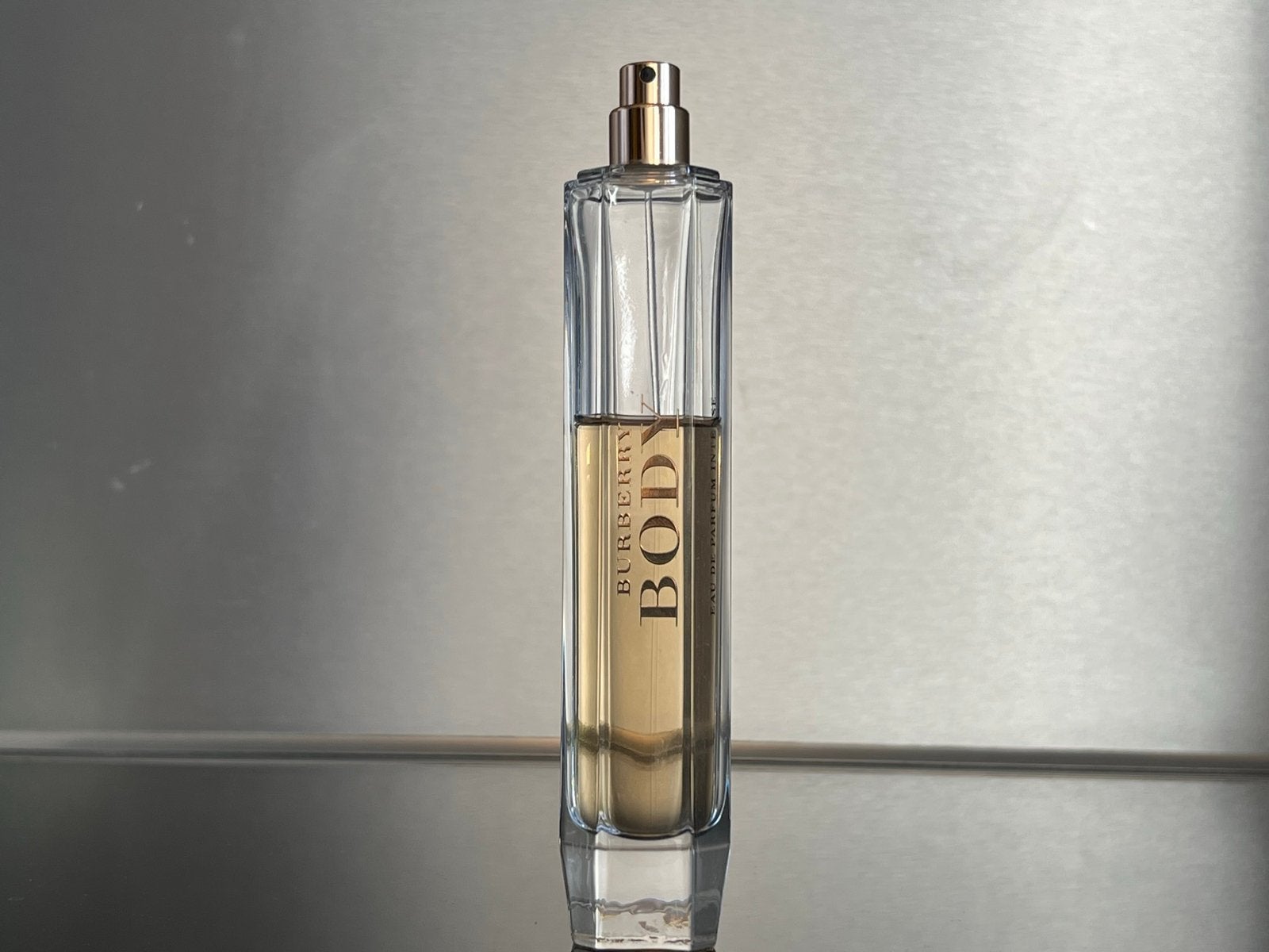 Burberry body 55ml eau de parfum intense discontinued, Ophalen of Verzenden, Zo goed als nieuw