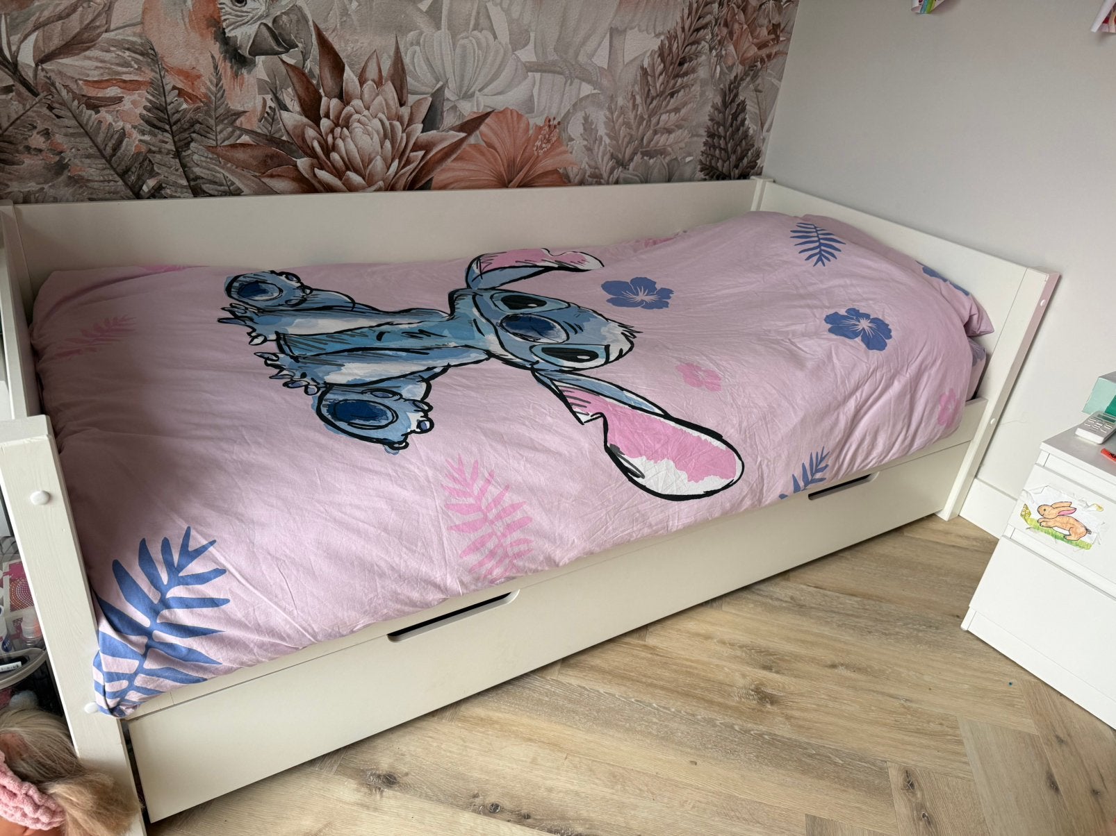 Te koop tienerkamer bestaande uit een bed en klerenkast, Ophalen, Gebruikt, Jongetje of Meisje