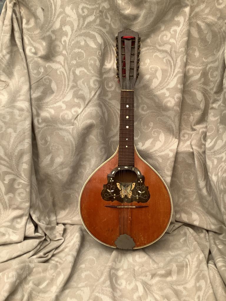 Vintage Mandoline, vlinderversiering Duitsland sleetse kast, Gebruikt, Ophalen of Verzenden, X, X