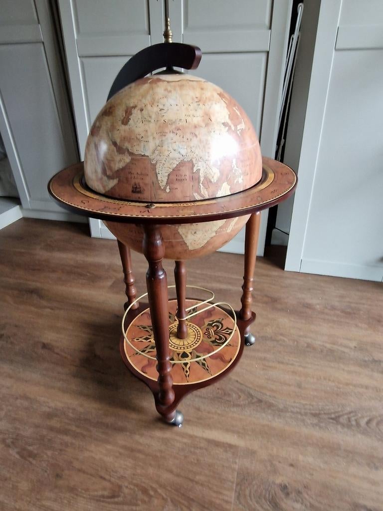 Drankglobe op wielen - Wereldbol bar, Ophalen, Gebruikt