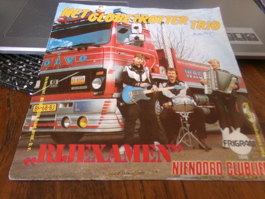 Topper-Het Globetrotter Trio – Rijexamen / Nienoord Clublied, Ophalen of Verzenden, Gebruikt, Nederlandstalig