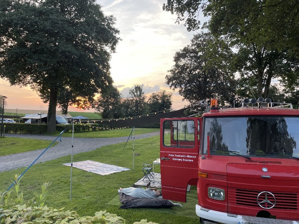 Mercedes T2 (Düdo) 409 camper brandweer, foto 2