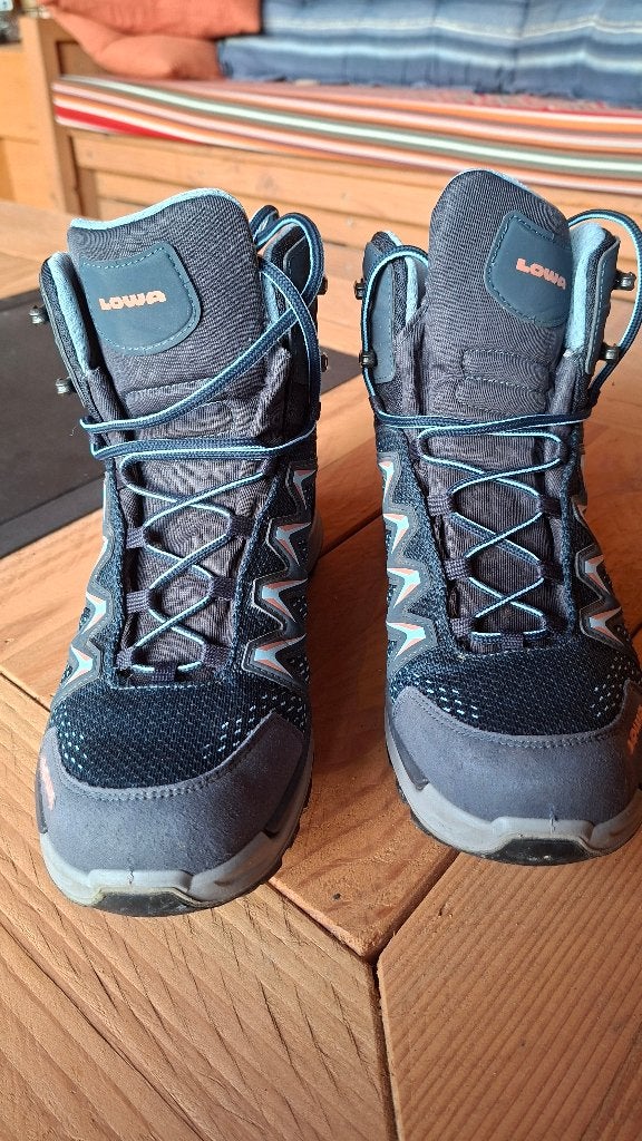 Wandelschoenen Lowa Innox pro GTX mid dames mt 42, Ophalen of Verzenden, Zo goed als nieuw, Schoenen