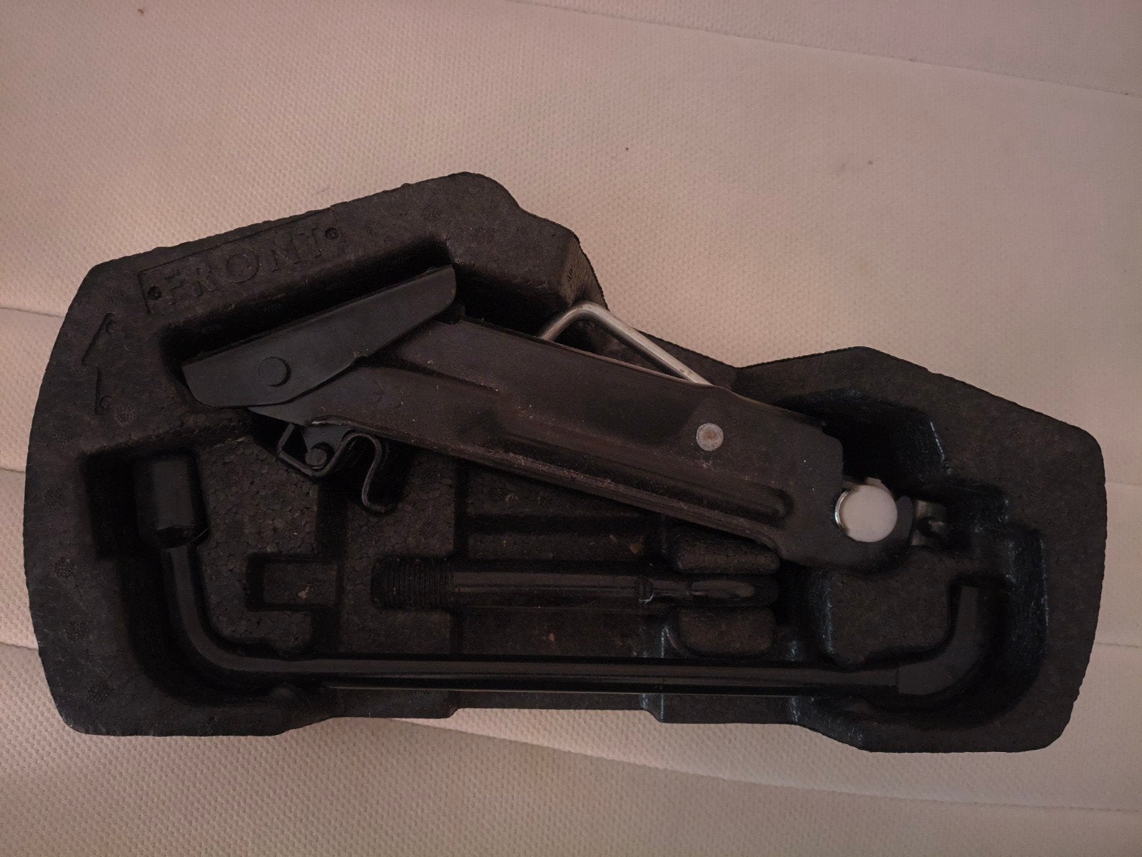 Krik en wielsleutel set Toyota Aygo, Ophalen of Verzenden, Gebruikt, Manueel, Schaarkrik