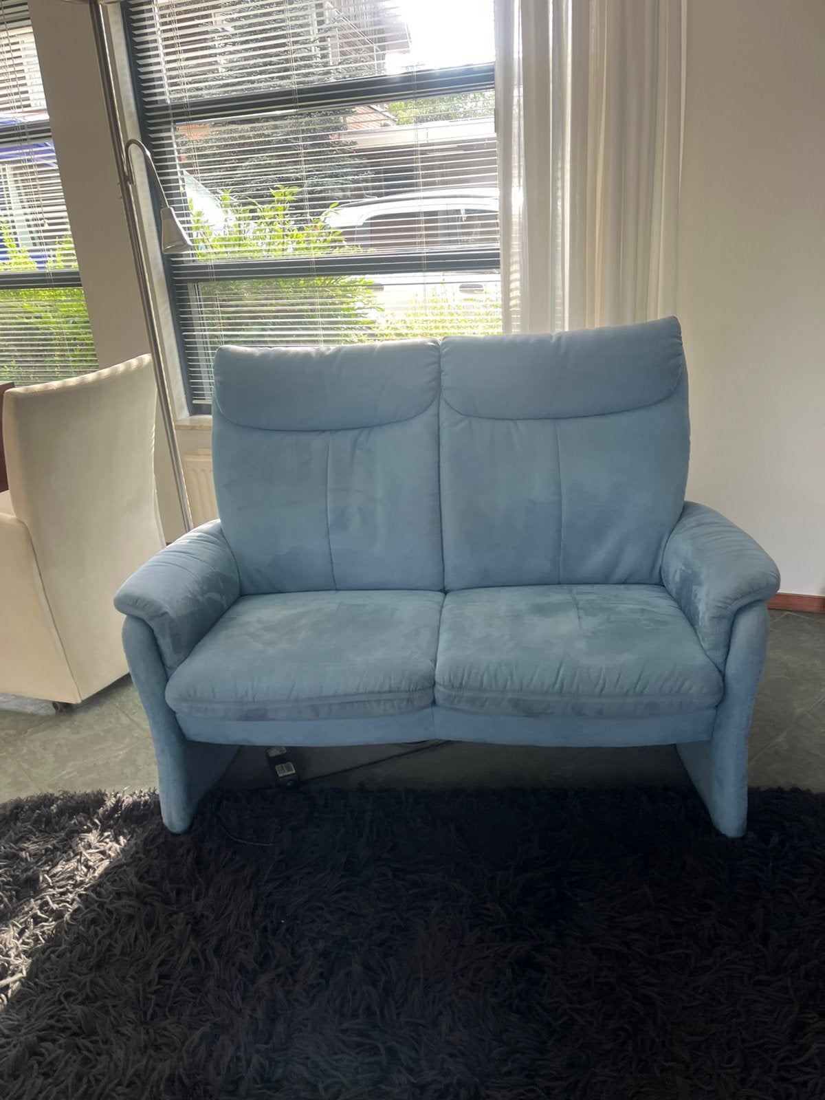 Gratis !! 2 blauwe suedine bankjes, Ophalen, 150 tot 200 cm, Tweepersoons, 75 tot 100 cm