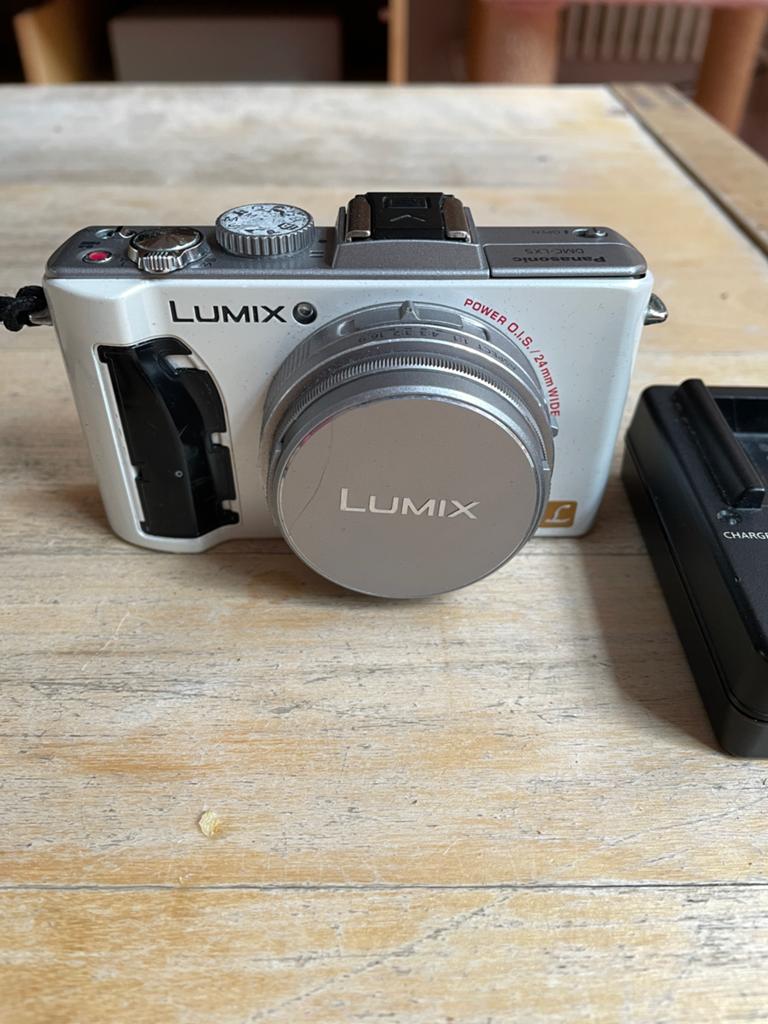 Panasonic Lumix LX5 en oplader, Audio, Tv en Foto, Fotocamera's Digitaal, Gebruikt, Compact, 10 Megapixel, Ophalen of Verzenden