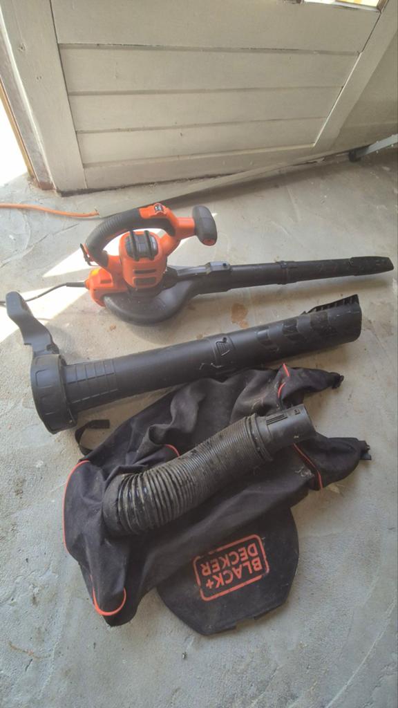 BLACK+DECKER BEBLV300 Bladblazer / Bladzuiger 3000W, Ophalen, Gebruikt, Elektrisch