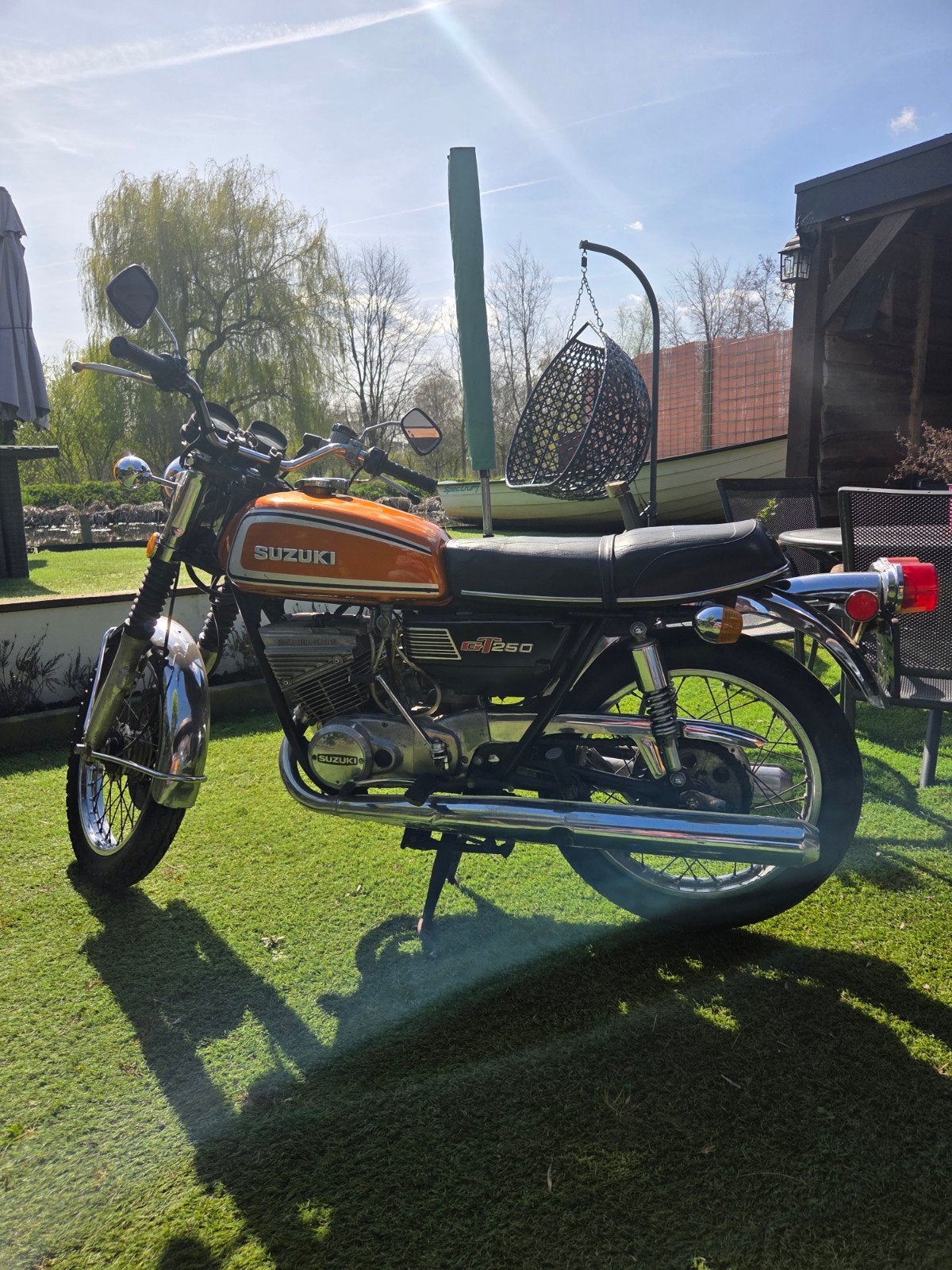 Suzuki GT 250, 250 cc, 2 cilinders, Occasion, Sport