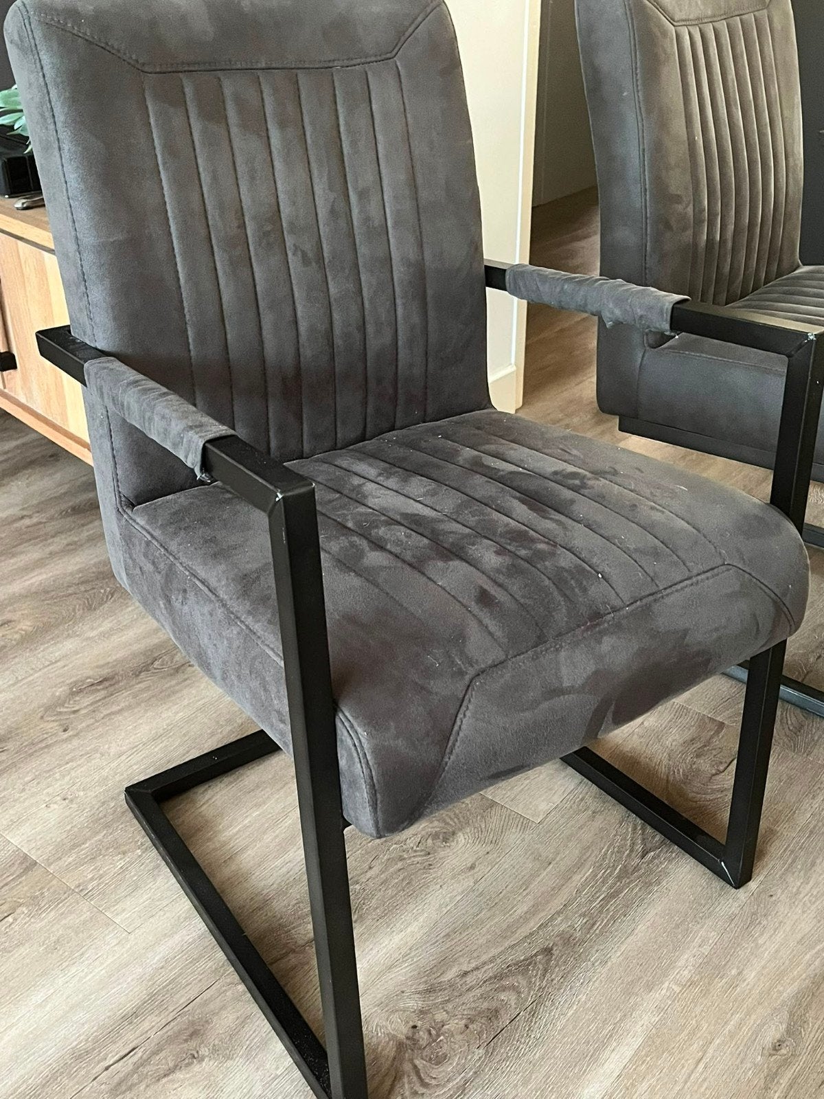 3x Pronto Wonen Parantino eetkamerstoelen - 2 met armleuning, Gebruikt, Drie, Ophalen of Verzenden, Stof