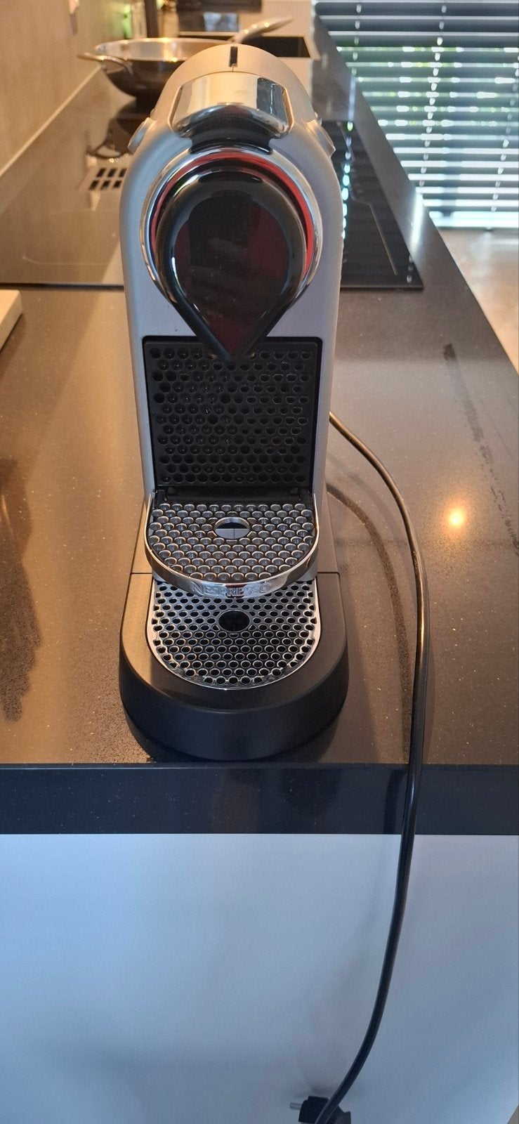 Goed werkend Nespresso Citiz koffiemachine, kleur titanium, Witgoed en Apparatuur, Koffiezetapparaten, Ophalen of Verzenden, Gebruikt