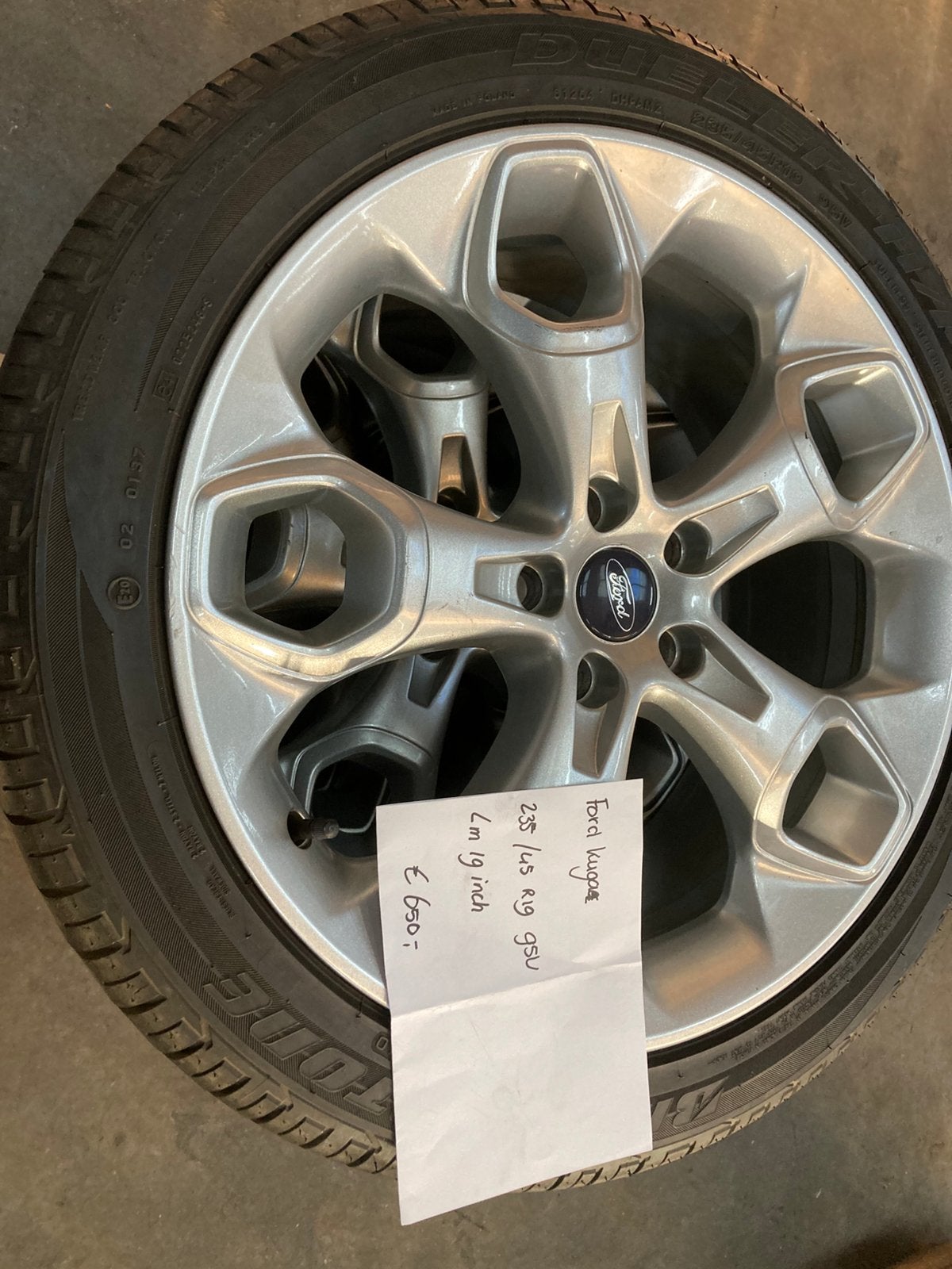 Wielen kuga banden kunnen nog een ronde mee 19 inch., Ophalen