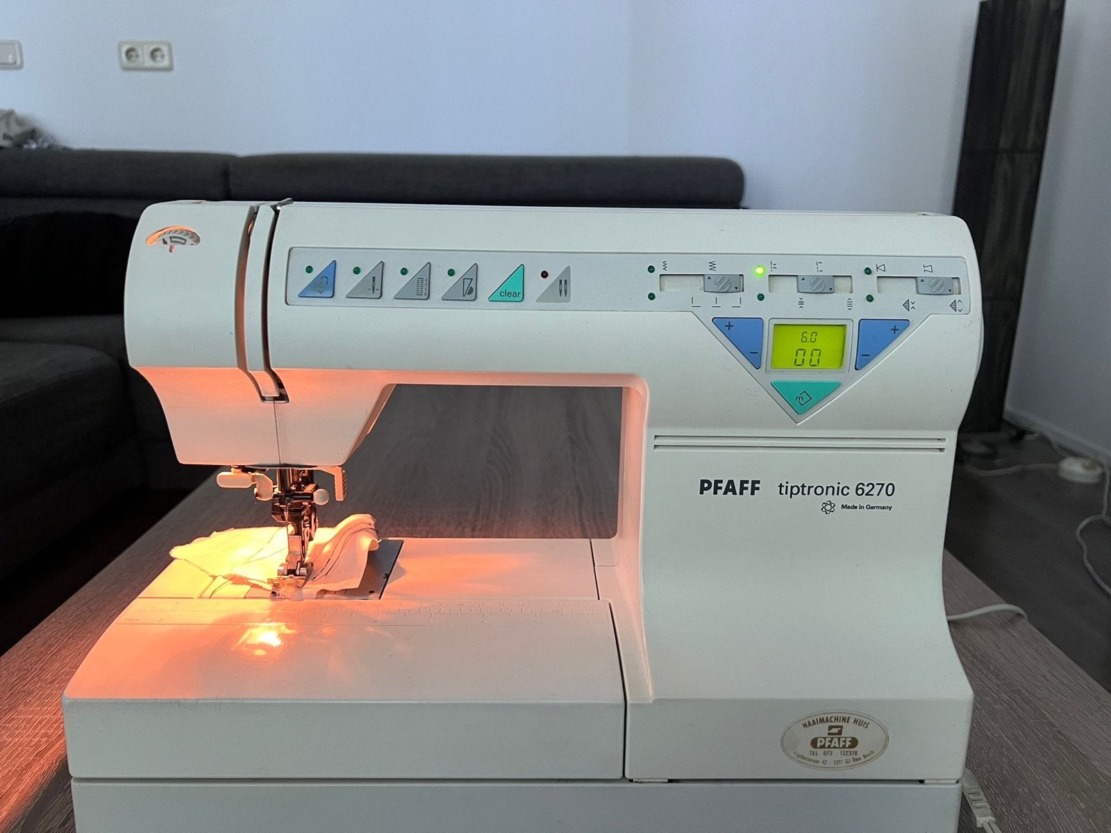 PFAFF tiptronic 6270 naaimachine, Ophalen, Gebruikt, Naaimachine, Pfaff