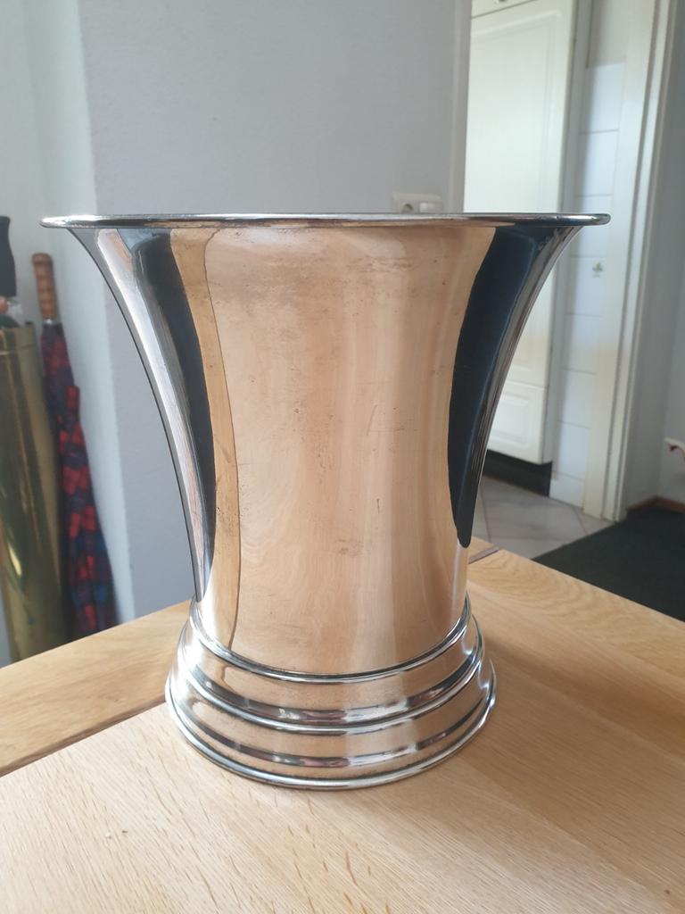 Verzilverde wijnkoeler champagnekoeler  Edzard, Ophalen of Verzenden, Overige gebieden, Overige typen