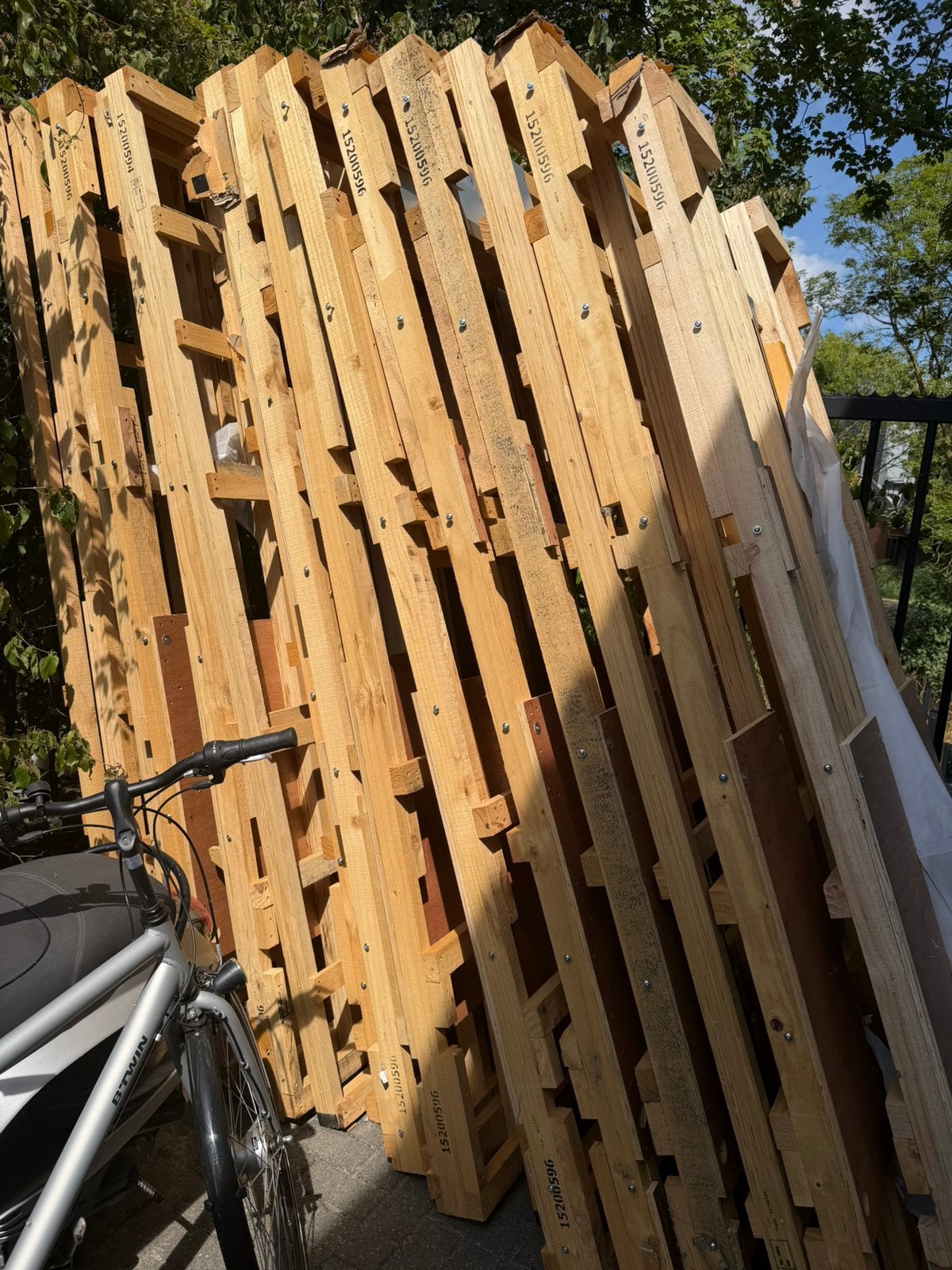 Gratis afhalen haardhout stookhout, Minder dan 3 m³, Ophalen