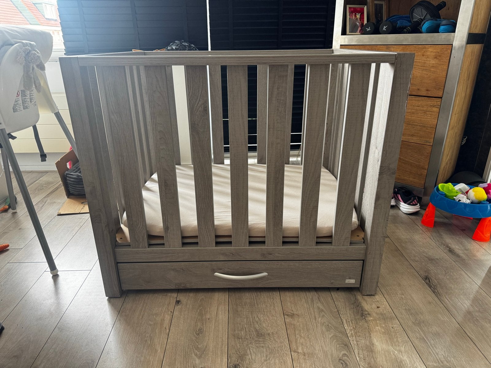 Stevige box met lade, matras en 2 hoezen, Ophalen, Gebruikt, Lade