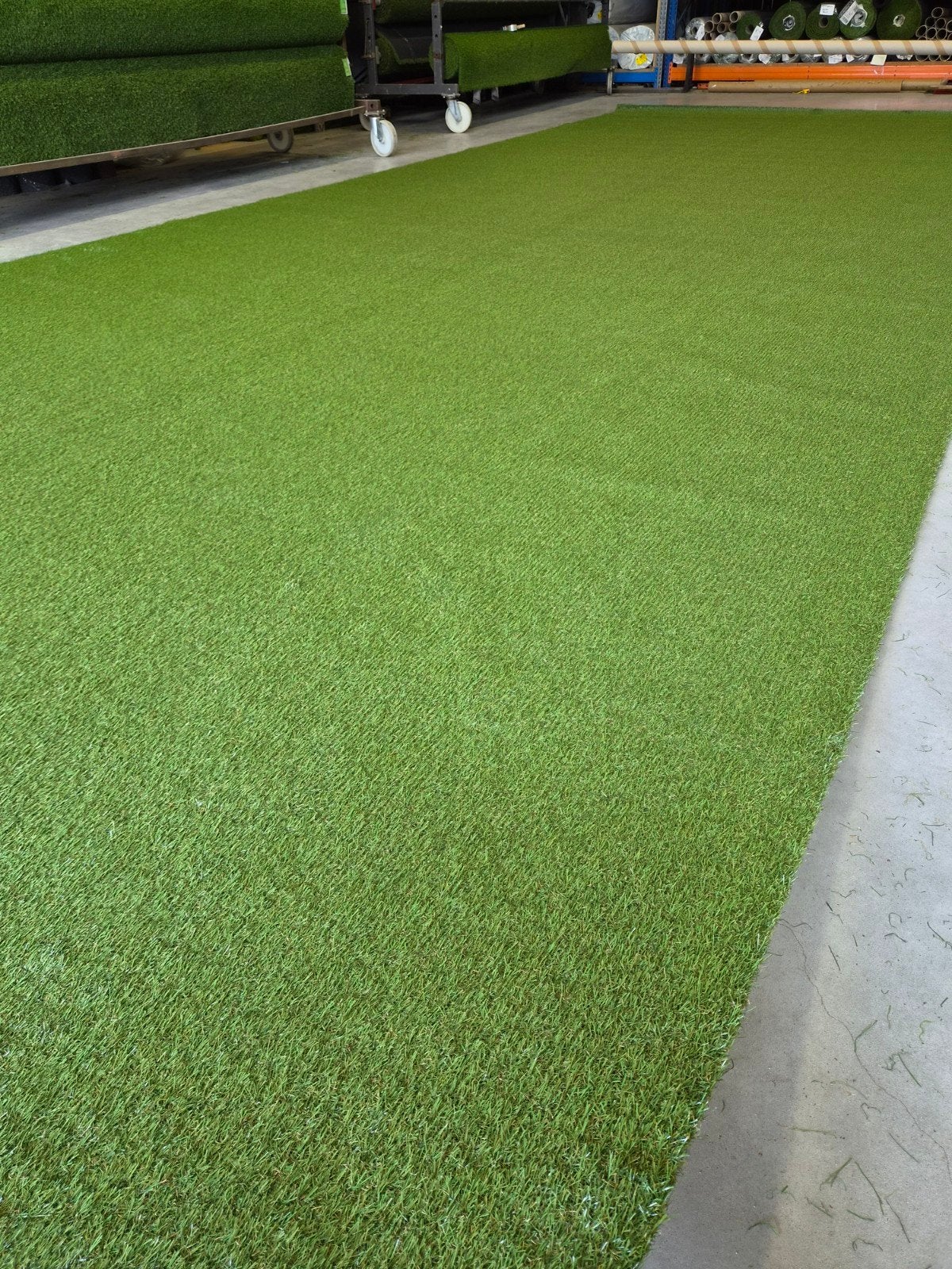 Nieuwe rol A-keus kunstgras 35mm poolhoogte 9.80x4.00 (39m2), Ophalen of Verzenden, Nieuw, 20 m² of meer