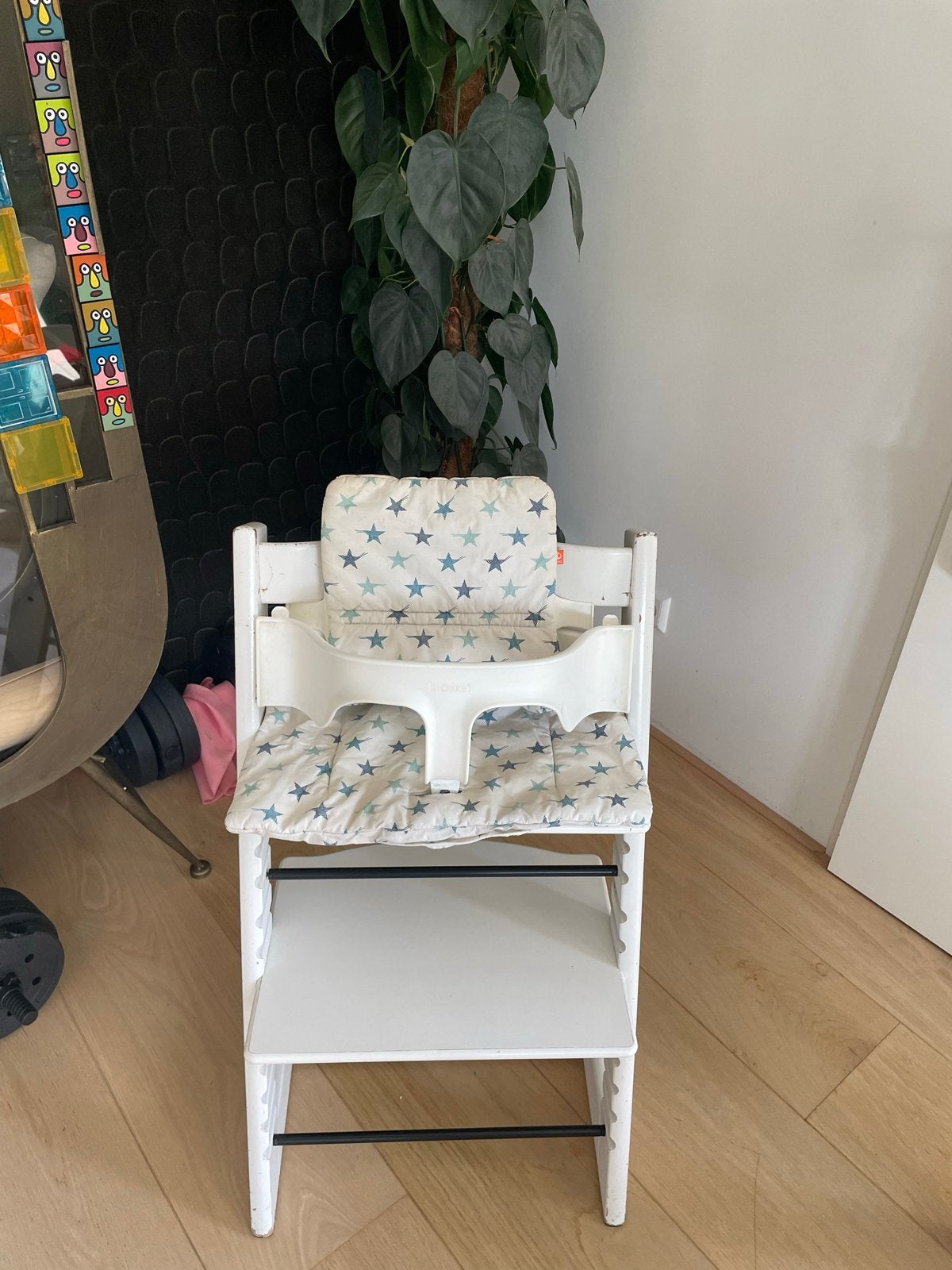 Stokke Tripp Trapp nieuw model met accessoires en kussens, Ophalen, Gebruikt, Meegroeistoel, Aanschuifbaar