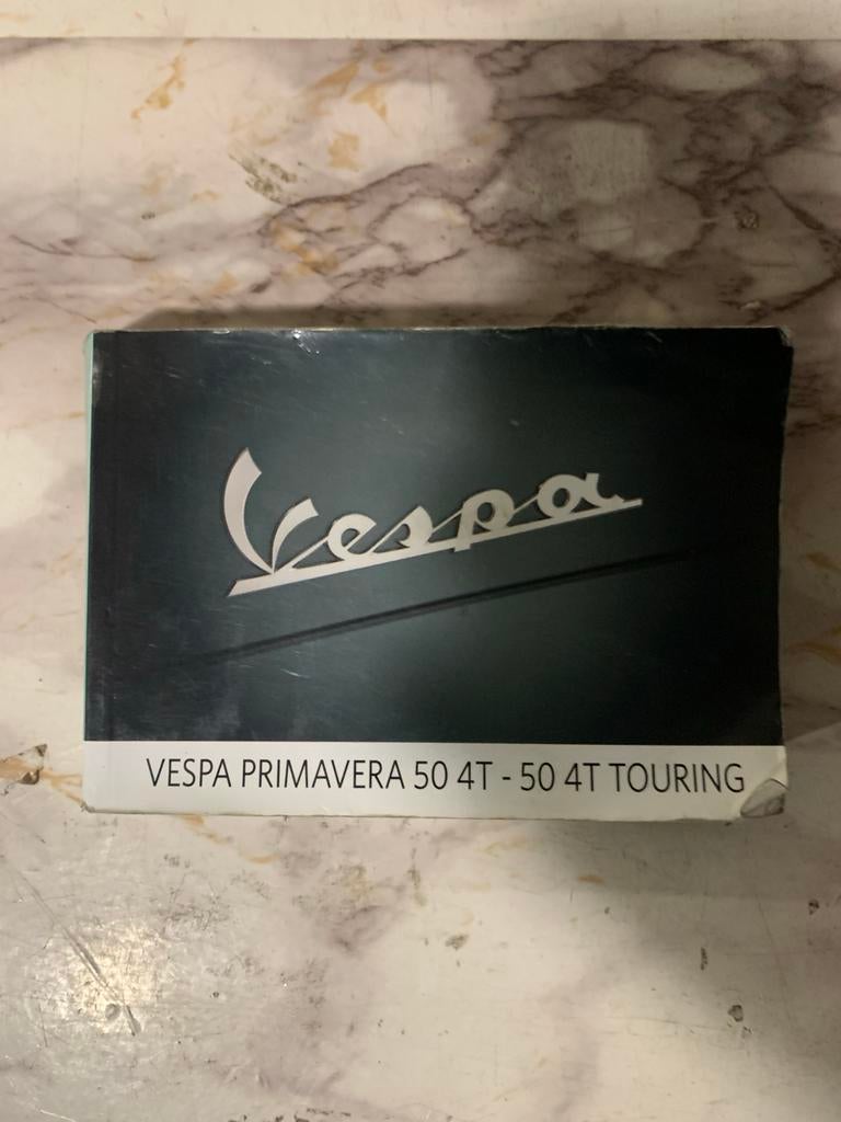 Vespa Primavera 50 4T Onderhoudsboekje, Ophalen of Verzenden, Zo goed als nieuw