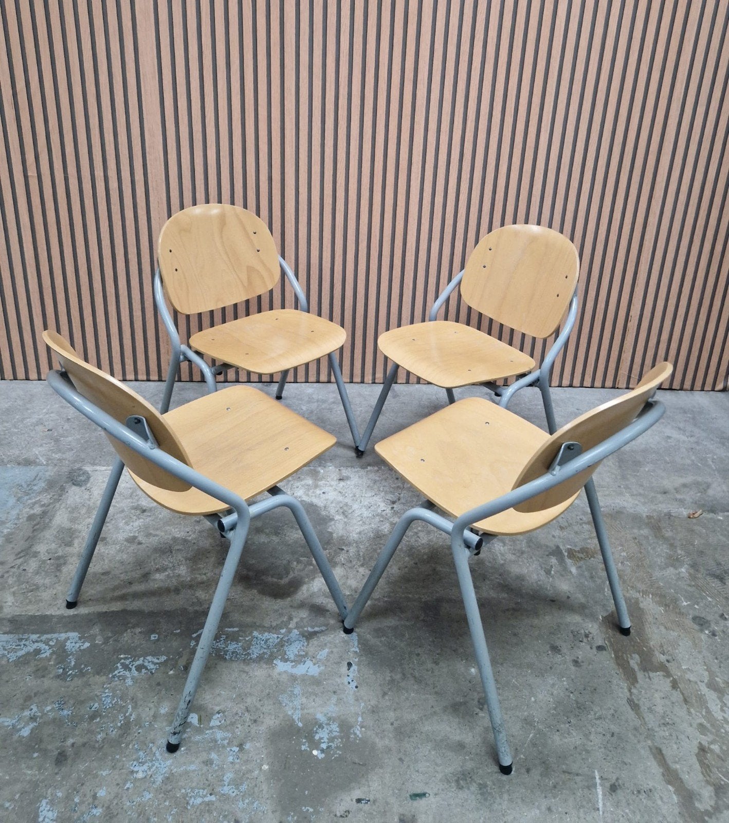 8 schoolstoelen hout metaal kantine stoelen vergaderstoelen, Zwart, Ophalen of Verzenden, Zo goed als nieuw, Vijf, Zes of meer stoelen