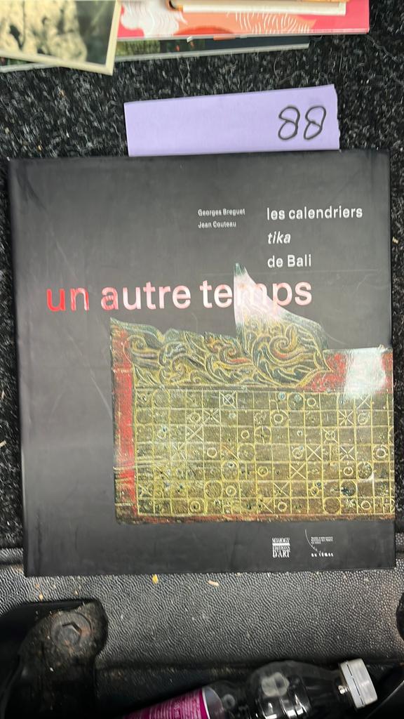 Un Autre Temps: Les Calendriers Tika de Bali, Boeken, Ophalen of Verzenden, Zo goed als nieuw, Wereld overig