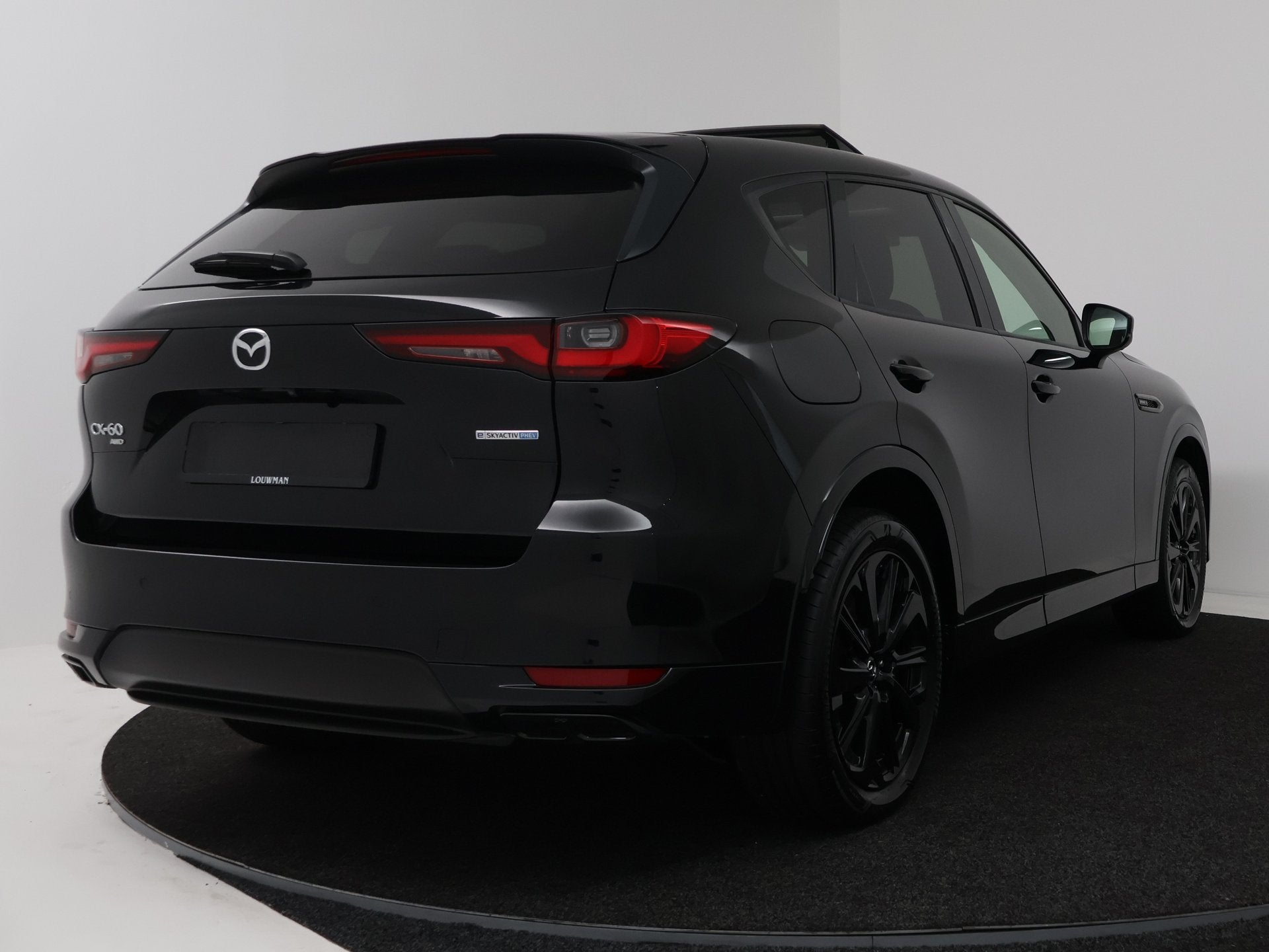 Mazda CX-60 2.5 e-SkyActiv PHEV Homura | Schuifdak | 360 Cam, Auto's, 4 cilinders, 2500 kg, Zwart, Bedrijf