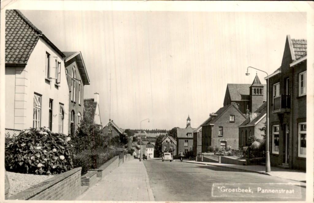 Groesbeek - Pannenstraat - Straatzicht, Ophalen of Verzenden, 1960 tot 1980, Gelopen, Gelderland