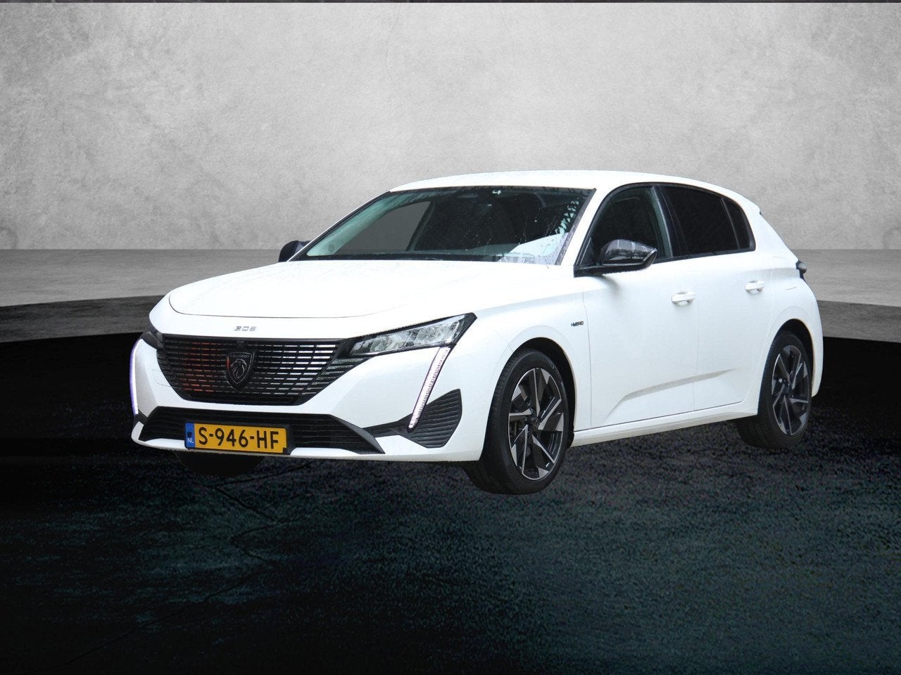 Peugeot 308 Allure Pack Business 180pk HYbrid | Accu 92% | 3, Automaat, Dealer onderhouden, Gebruikt, 4 cilinders