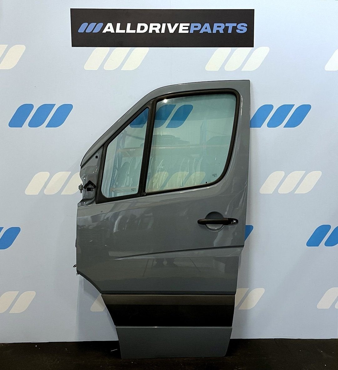 Voorportier L Mercedes Sprinter W906 grijs 7224 A9067200005, Gebruikt, -, Deur, -