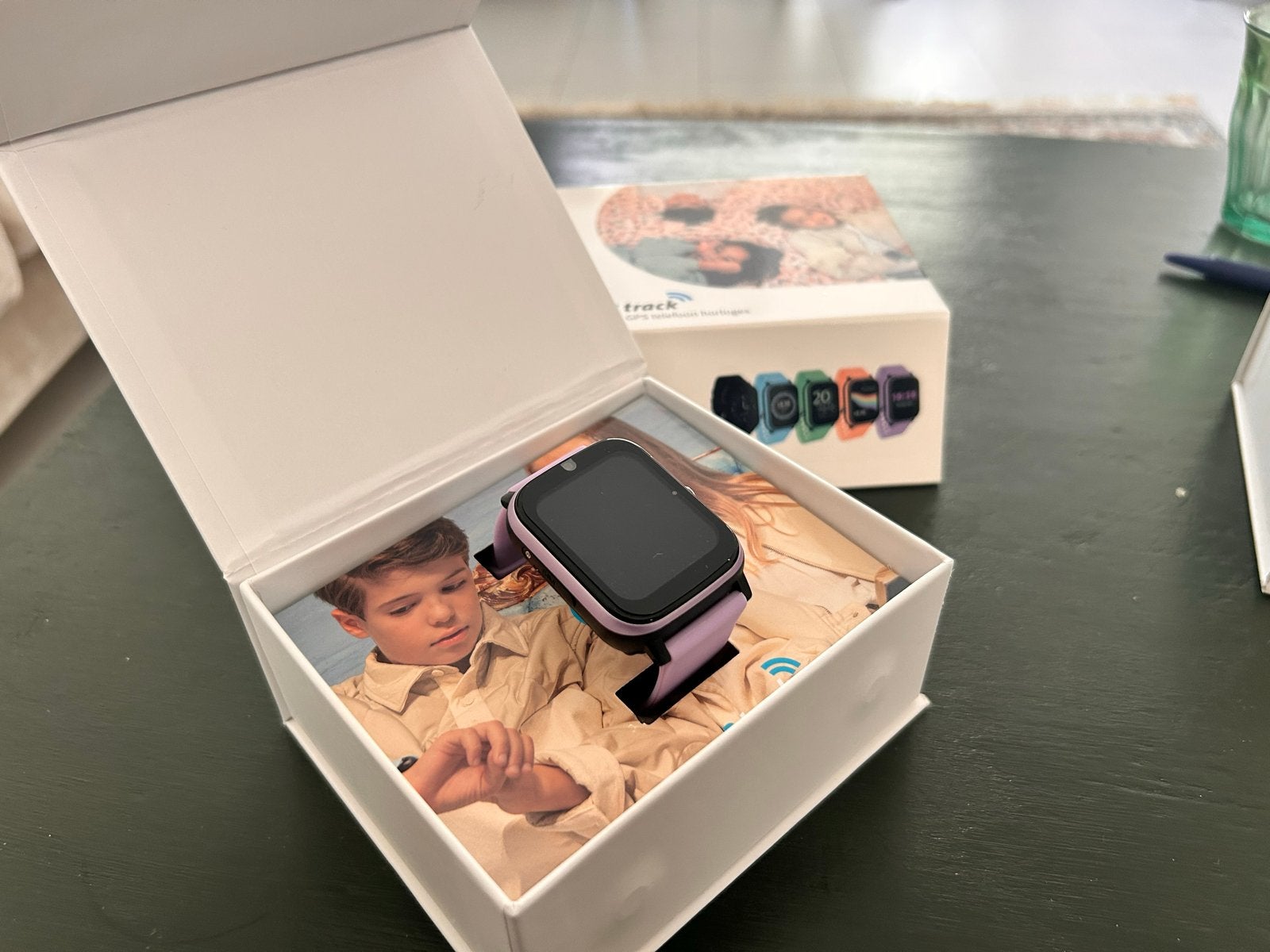 One2track GPS telefoon horloge voor kinderen met videobellen, Ophalen of Verzenden, Nieuw, Paars, Jongen of Meisje