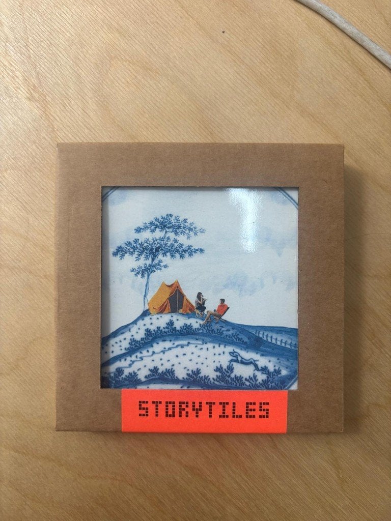 Storytile Outdoor Lovers, Huis en Inrichting, Woonaccessoires | Wanddecoraties, Nieuw, Ophalen of Verzenden, 10 cm, Wandtegel
