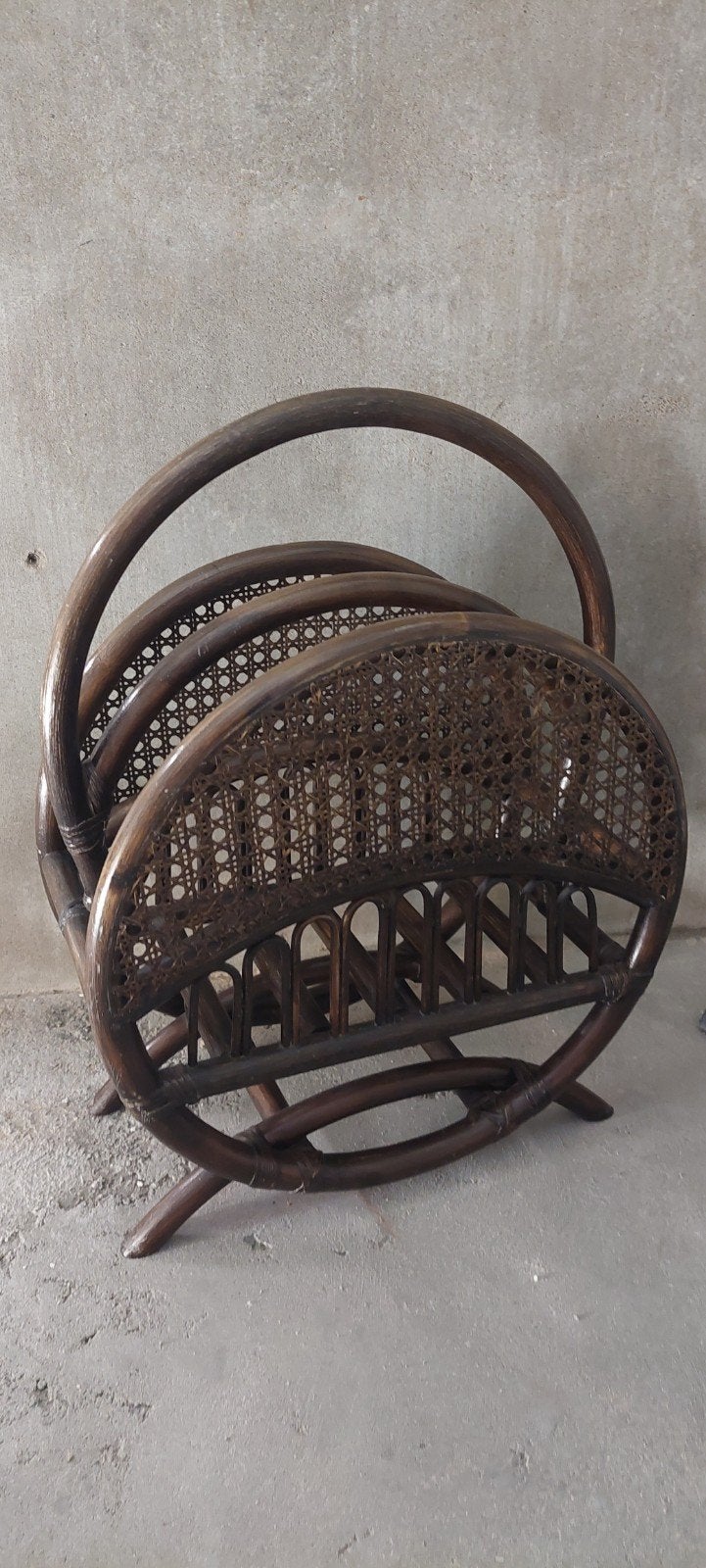 Gave vintage lectuurbak van bamboe wicker webbing, Lectuurbak, Ophalen of Verzenden, Zo goed als nieuw, Natuurlijk materiaal