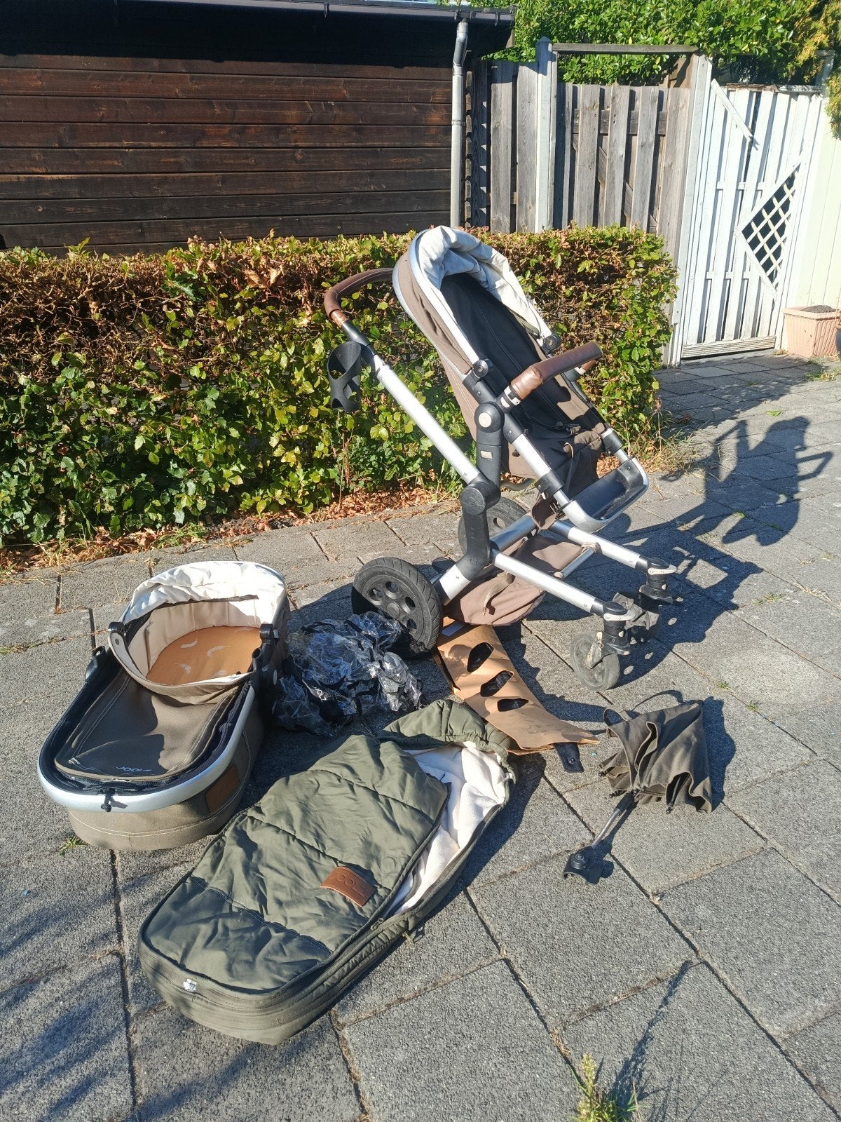 Complete leger groene Joolz Day kinderwagen, Gebruikt, Combiwagen, Met reiswieg, Ophalen