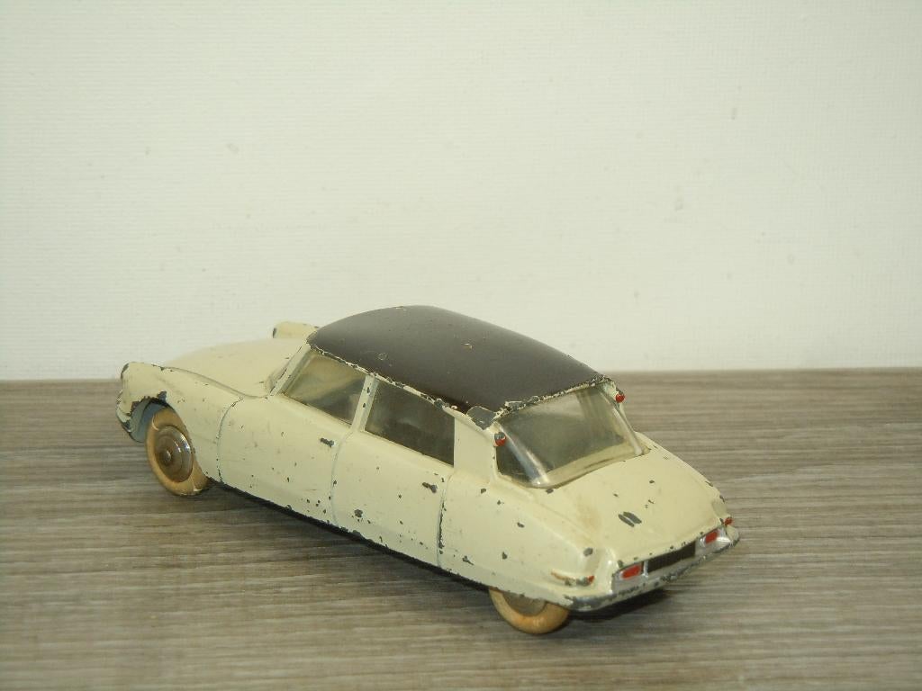 Citroen DS19 - Dinky Toys 24C France, Gebruikt, Auto, Verzenden, Frankrijk