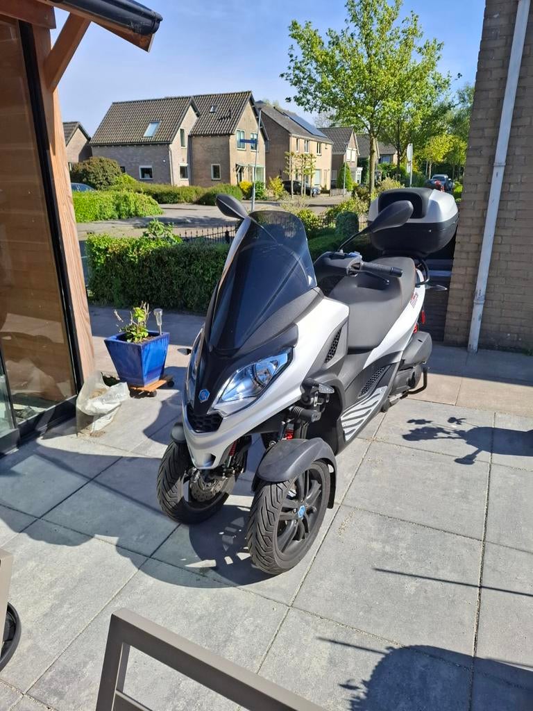 Piaggio Mp3 300 HPE sport, Motoren, Scooter, Particulier