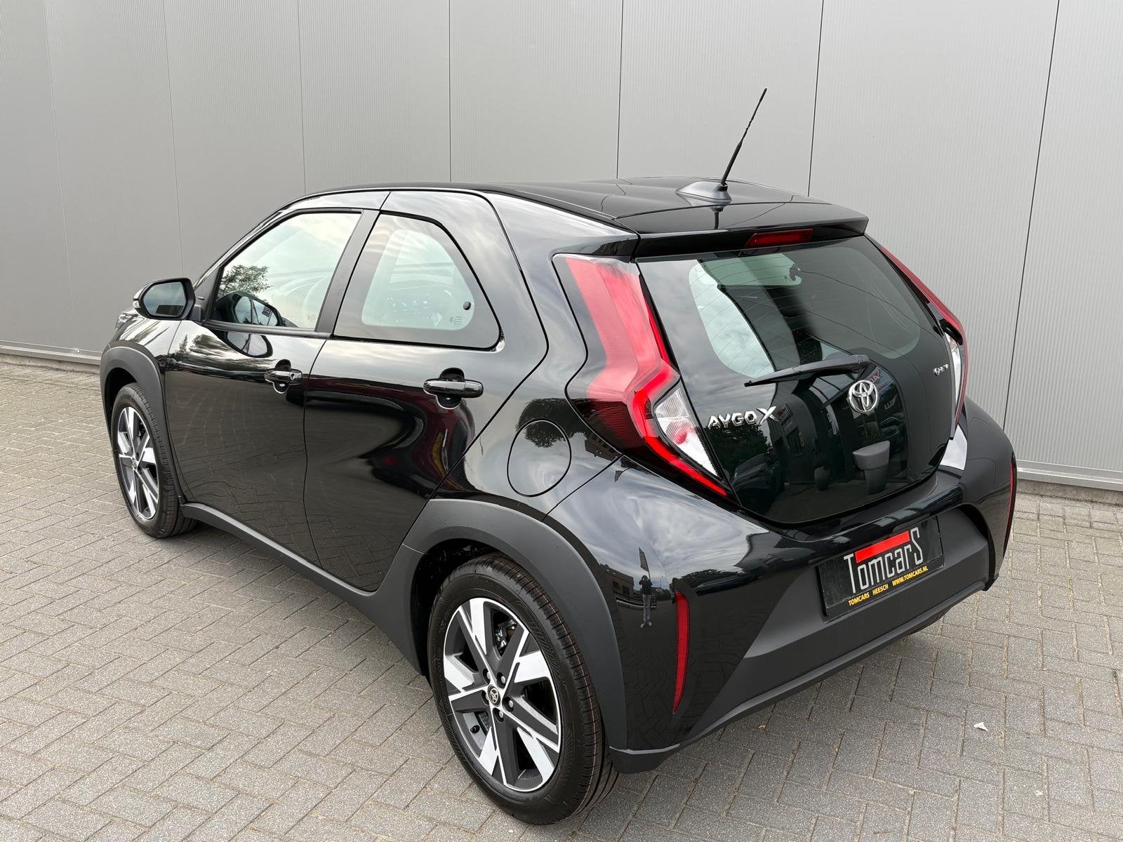 Toyota Aygo X Hybrid 116PK Automaat Nieuw uit voorraad! Came, Auto's, Dealer onderhouden, Stof, 4 stoelen, 116 pk