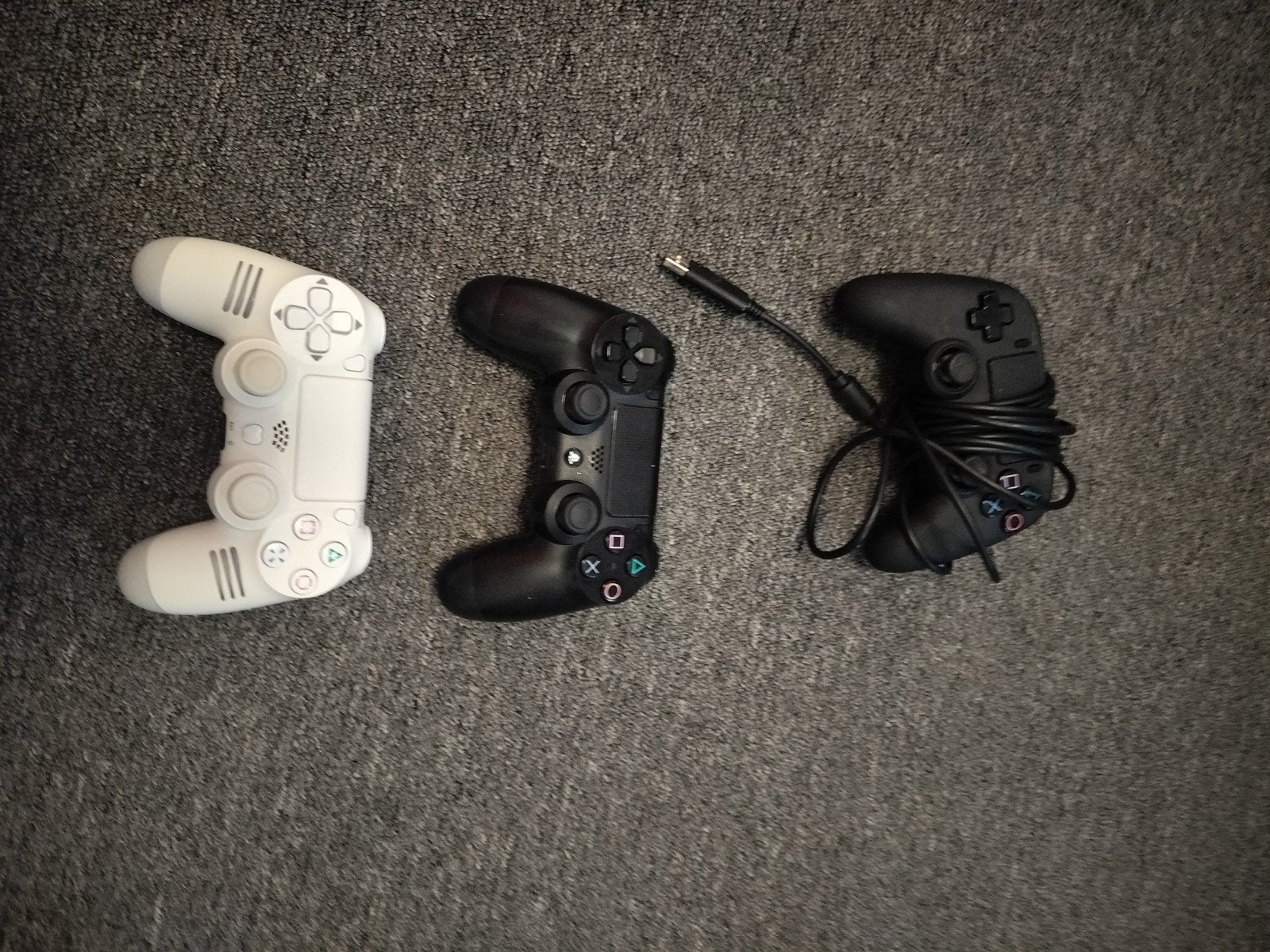 ps4 met 3 controllers en 2 games, Ophalen, Zo goed als nieuw, Eén computer, Role Playing Game (Rpg)
